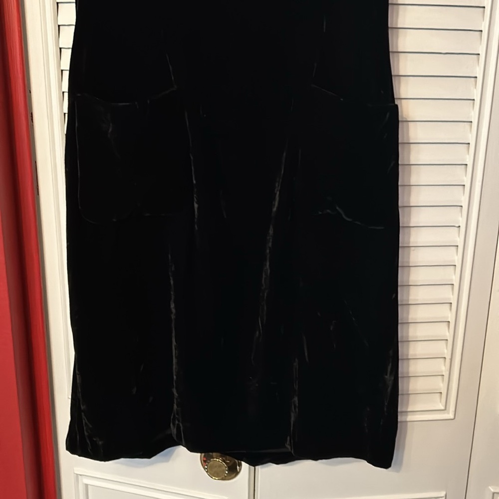 Anne Klein Dress Size 4 velvet sleeveless black with pockets - Picture 3 of 5